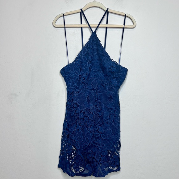 ASTR THE LABEL Lace Romper. Size Medium - Picture 2 of 9